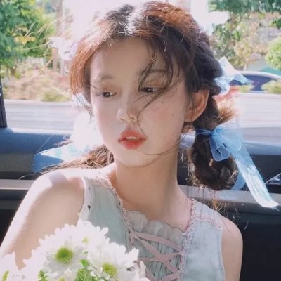 夏日天空的那匹红马